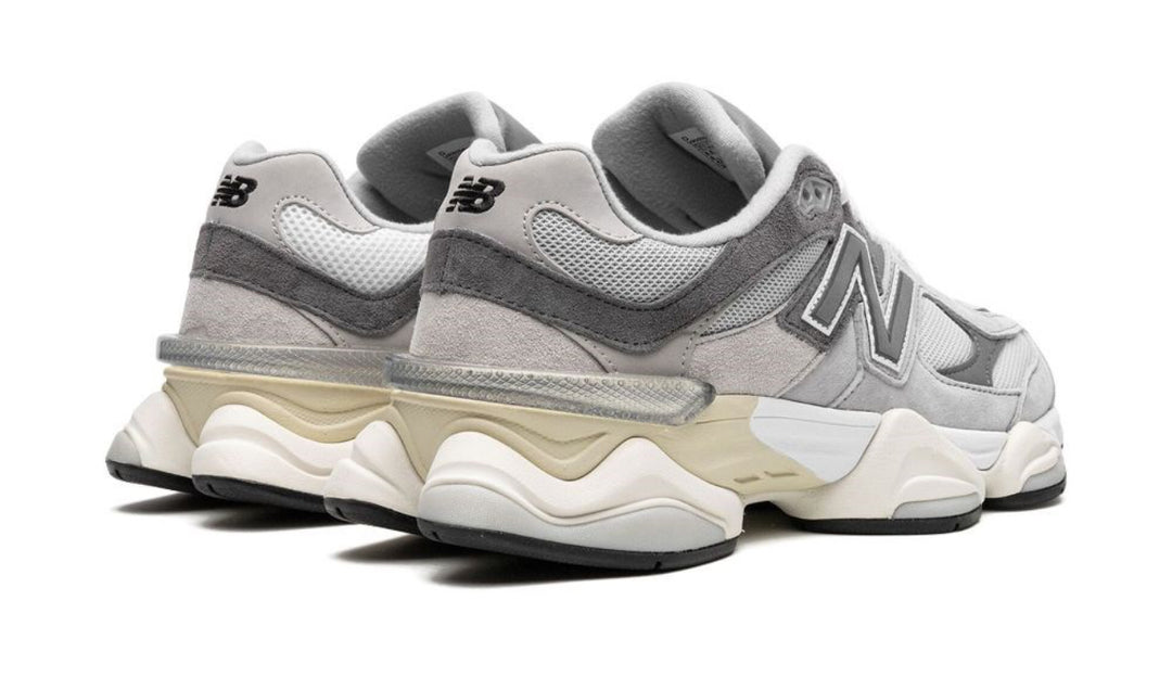 NEW BALANCE
NEW BALANCE SNEAKERS 9060 GRANITE