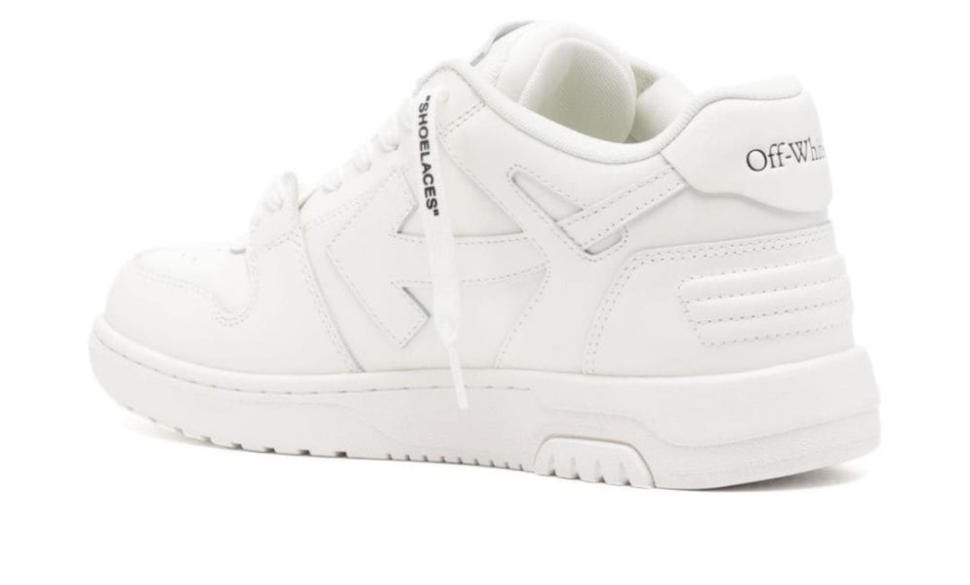 OFF WHITE
SNEAKERS OUT OF OFFICE