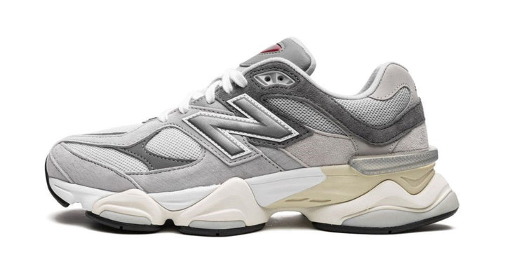 NEW BALANCE
NEW BALANCE SNEAKERS 9060 GRANITE