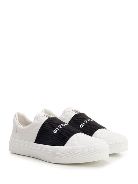 Givenchy
Sneakers "City Court" bianca