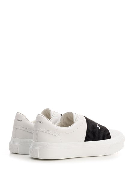 Givenchy
Sneakers "City Court" bianca